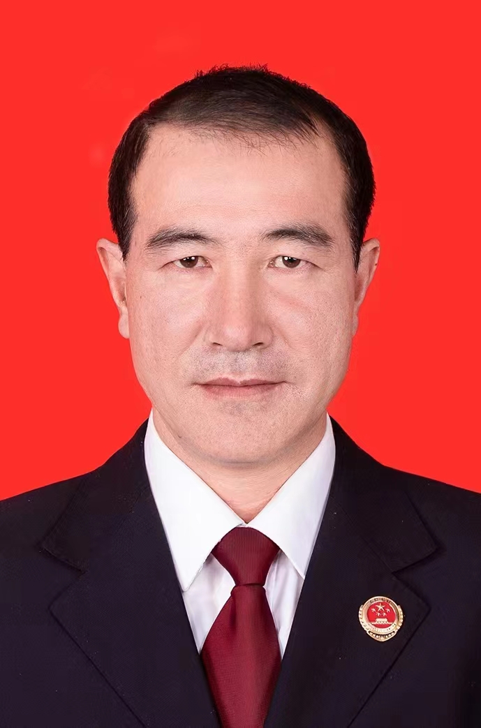 1.马小龙.jpg 1.马小龙.jpg