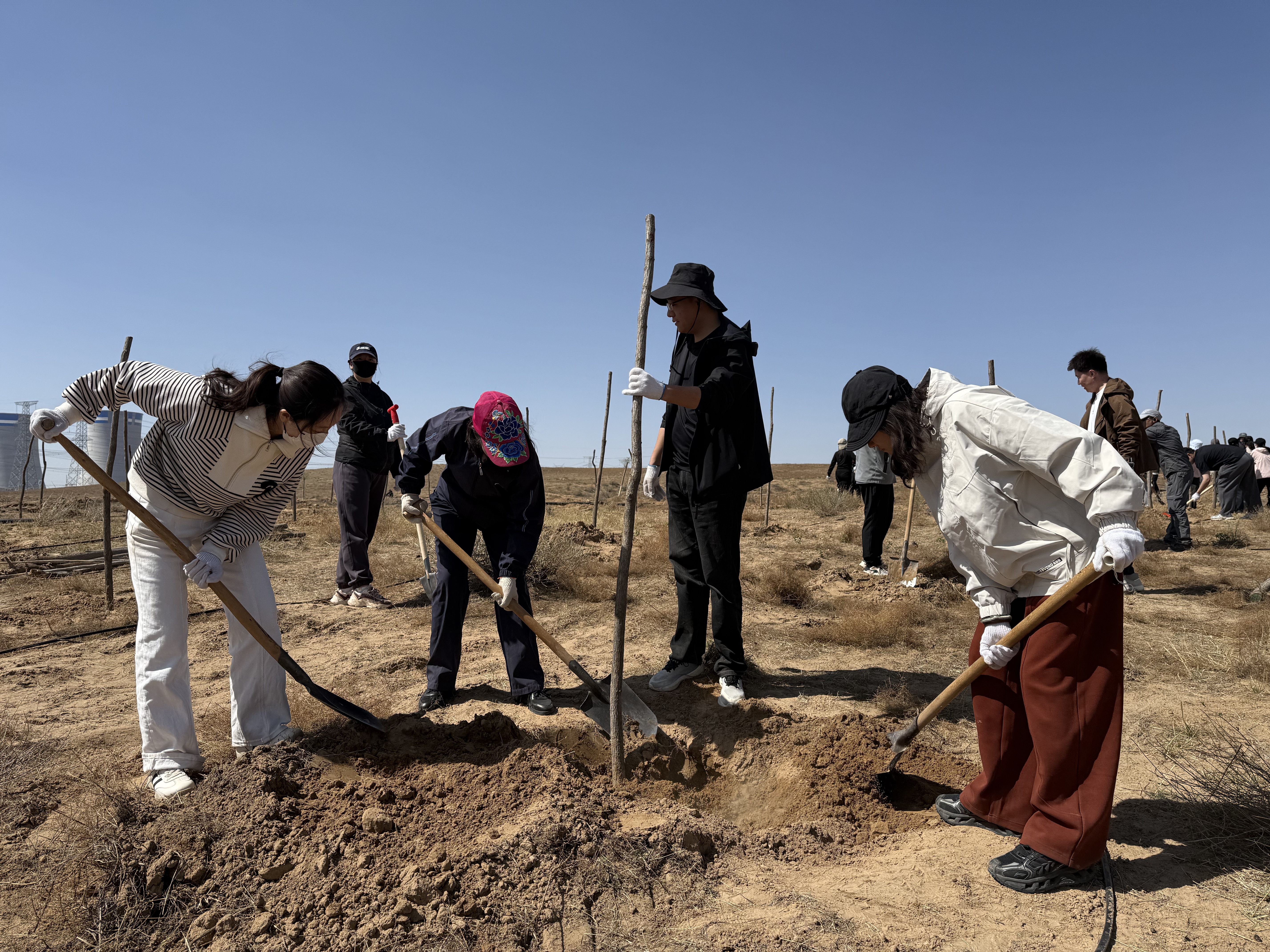 5cfd1670a4a5932b178f44259bd5bc18.jpg