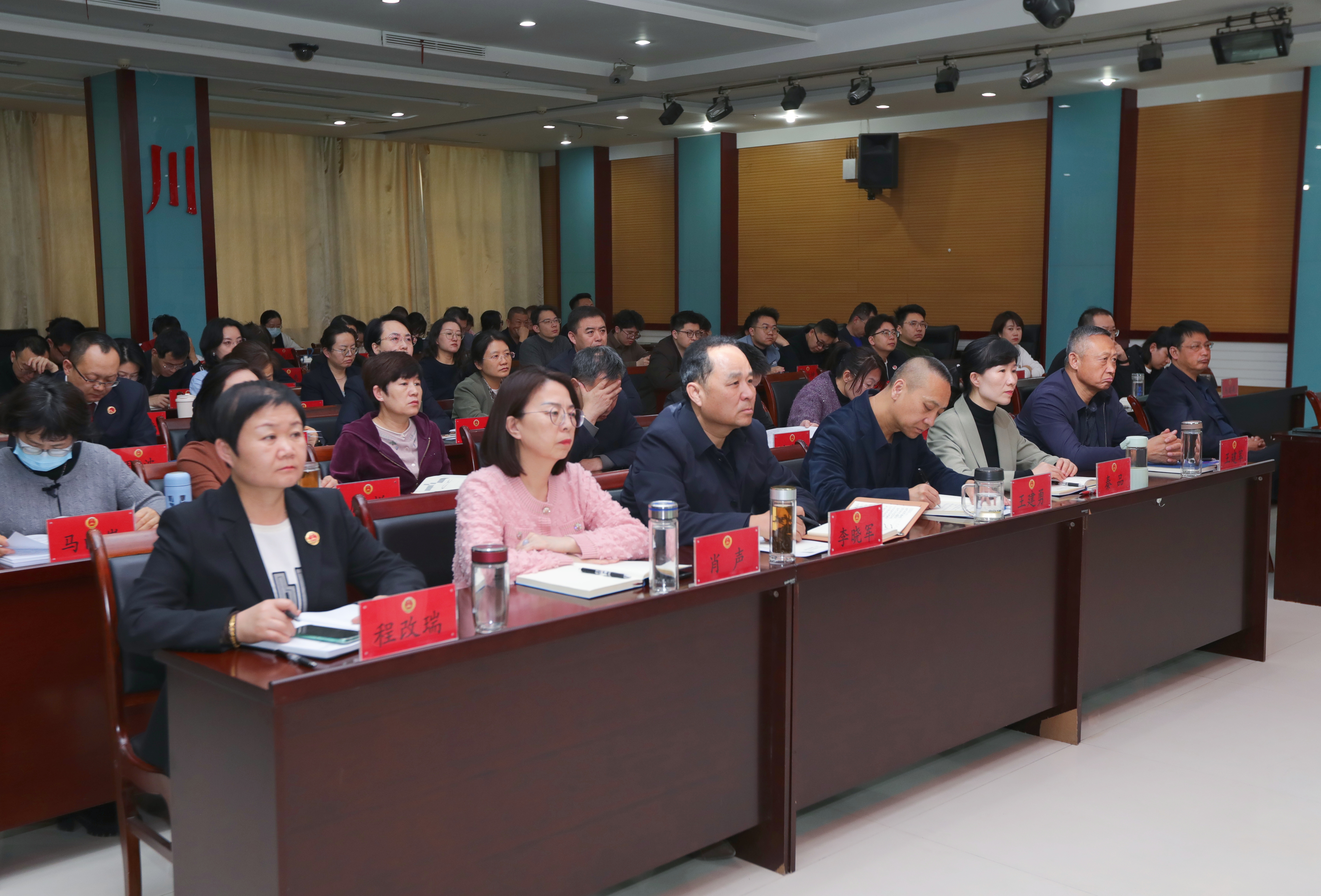 086A8254.png 086A8254.png