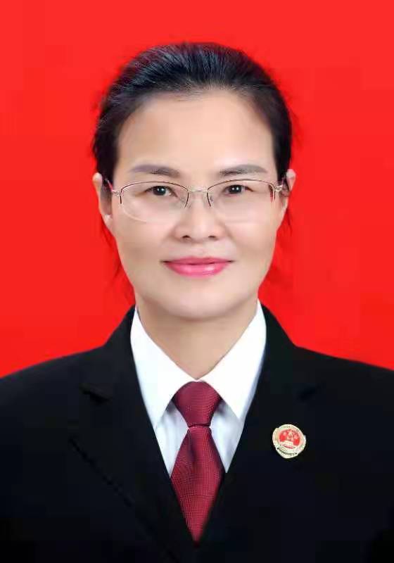 沈璐红底.jpg 沈璐红底.jpg